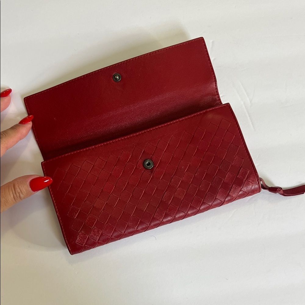 Bottega Veneta Red Woven Wallet - Picture 5 of 11